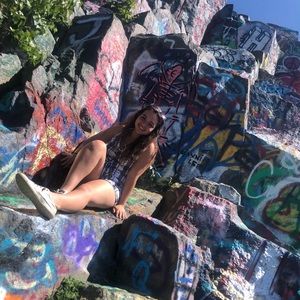 Meet your Posher, Brooke